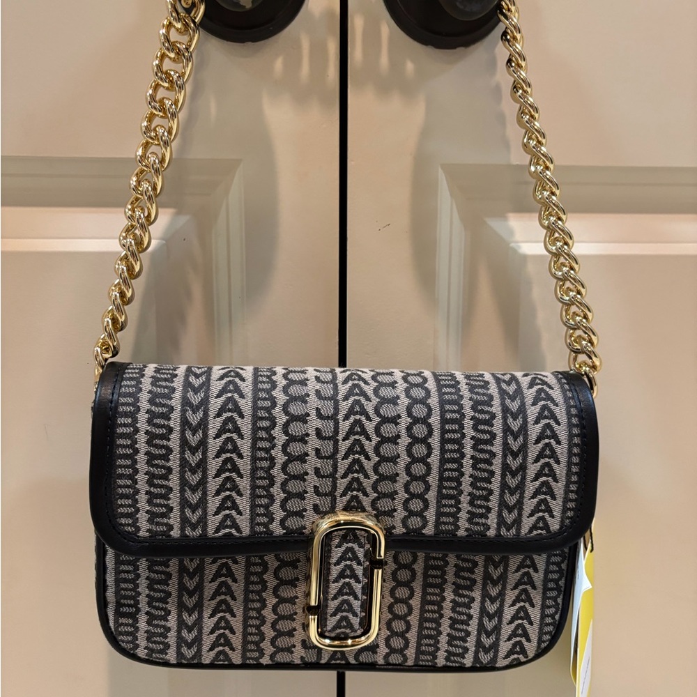 Marc Jacobs monogram shoulder bag